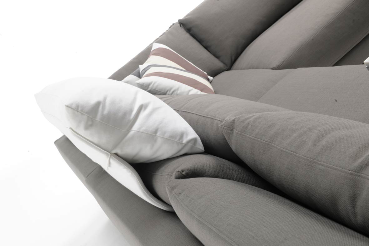 fabbrica divano a Milano divano moderno alessia